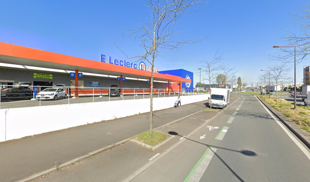Retrouvez toutes les informations de contacts et horaires d&rsquo;ouverture pour Relais Pickup LECLERC LE MANS situé à Le mans dans le département Sarthe (72). Pour effectuer envoyer vos colis (colissimo, chronopost, suivi colis), une gestion bancaire (banque postal, French Bank), [&hellip;]