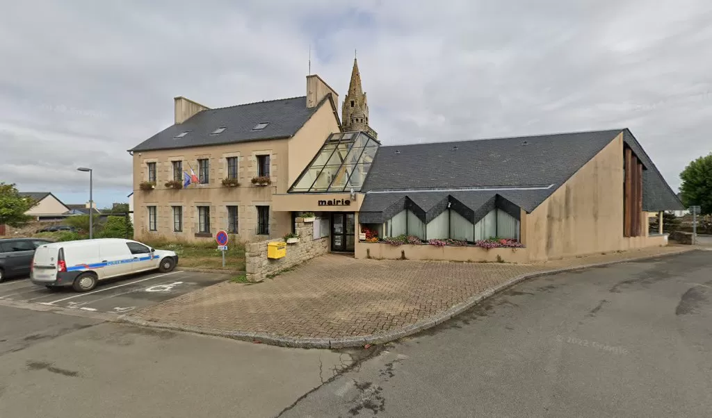 Retrouvez toutes les informations de contacts et horaires d&rsquo;ouverture pour La Poste Agence Communale TAULE MAIRIE situé à Taule dans le département Finistère (29). Pour effectuer envoyer vos colis (colissimo, chronopost, suivi colis), une gestion bancaire (banque postal, French Bank), [&hellip;]