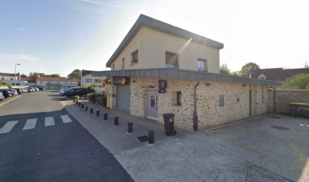 Retrouvez toutes les informations de contacts et horaires d&rsquo;ouverture pour La Poste BRUYERES LE CHATEL situé à Bruyeres le chatel dans le département Essonne (91). Pour effectuer envoyer vos colis (colissimo, chronopost, suivi colis), une gestion bancaire (banque postal, French [&hellip;]