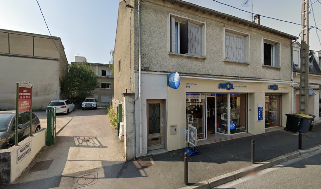 Retrouvez toutes les informations de contacts et horaires d&rsquo;ouverture pour Relais Pickup SF PHONE situé à Melun dans le département Seine-et-Marne (77). Pour effectuer envoyer vos colis (colissimo, chronopost, suivi colis), une gestion bancaire (banque postal, French Bank), votre courrier [&hellip;]