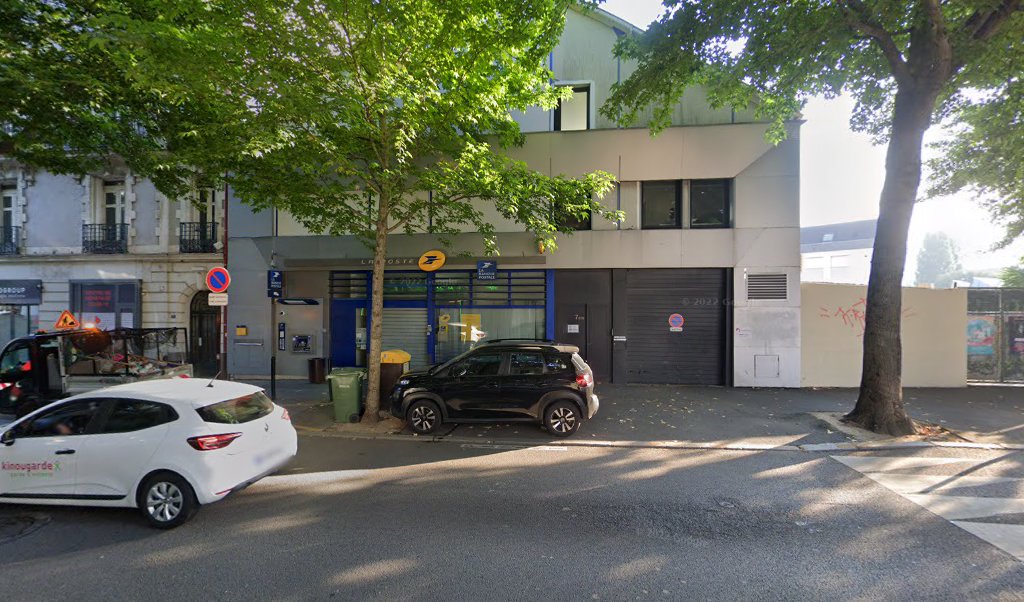 Retrouvez toutes les informations de contacts et horaires d&rsquo;ouverture pour La Poste NANTES REPUBLIQUE situé à Nantes dans le département Loire-Atlantique (44). Pour effectuer envoyer vos colis (colissimo, chronopost, suivi colis), une gestion bancaire (banque postal, French Bank), votre courrier [&hellip;]