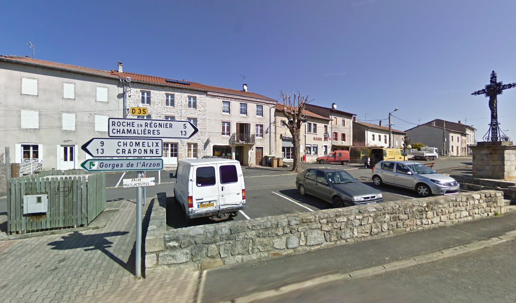 Retrouvez toutes les informations de contacts et horaires d&rsquo;ouverture pour La Poste Agence Communale ST PIERRE DU CHAMP Mairie situé à St pierre du champ dans le département Haute-Loire (43). Pour effectuer envoyer vos colis (colissimo, chronopost, suivi colis), une [&hellip;]