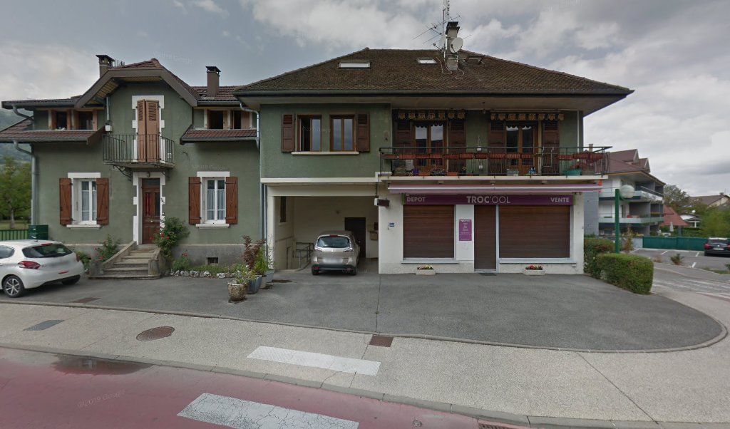 Retrouvez toutes les informations de contacts et horaires d&rsquo;ouverture pour Relais Pickup L ESSENTIEL situé à St jorioz dans le département Haute-Savoie (74). Pour effectuer envoyer vos colis (colissimo, chronopost, suivi colis), une gestion bancaire (banque postal, French Bank), votre [&hellip;]