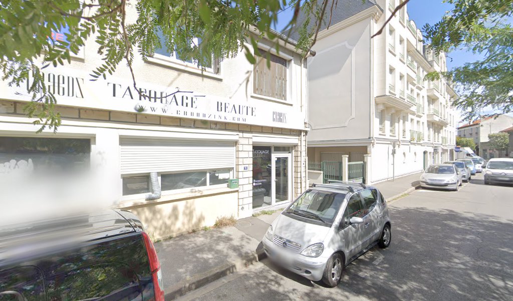Retrouvez toutes les informations de contacts et horaires d&rsquo;ouverture pour Relais Pickup BELLE ALLURE situé à Maisons alfort dans le département Val-de-Marne (94). Pour effectuer envoyer vos colis (colissimo, chronopost, suivi colis), une gestion bancaire (banque postal, French Bank), votre [&hellip;]