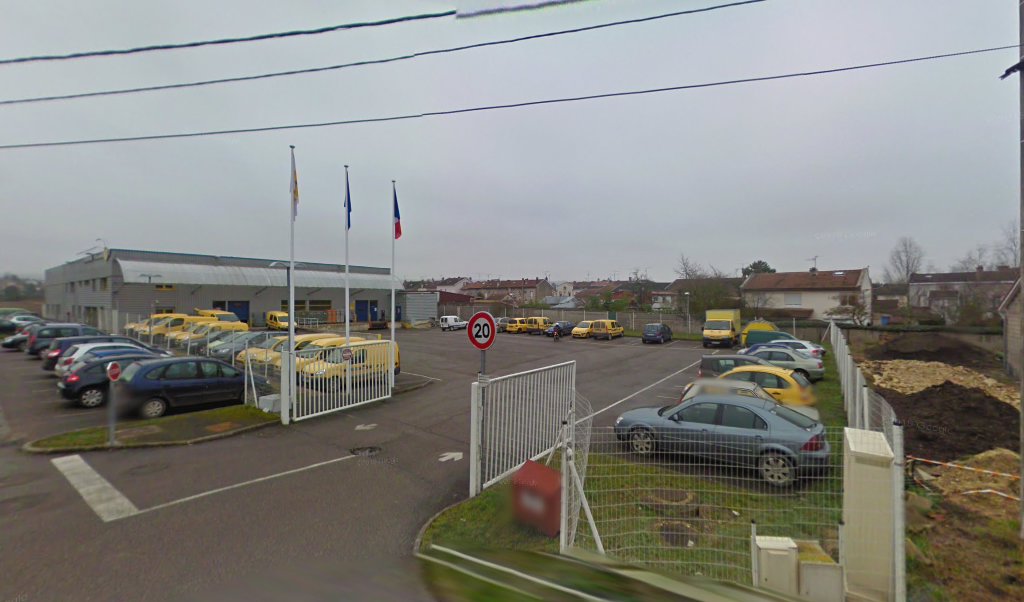Retrouvez toutes les informations de contacts et horaires d&rsquo;ouverture pour Relais Pickup LA POSTE CARREPRO VERDUN situé à Verdun dans le département Meuse (55). Pour effectuer envoyer vos colis (colissimo, chronopost, suivi colis), une gestion bancaire (banque postal, French Bank), [&hellip;]