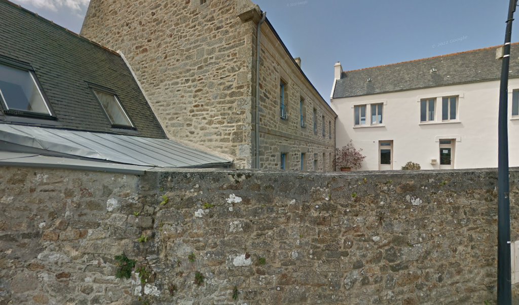 Retrouvez toutes les informations de contacts et horaires d&rsquo;ouverture pour La Poste Agence Communale CLEDEN CAP SIZUN Mairie situé à Cleden cap sizun dans le département Finistère (29). Pour effectuer envoyer vos colis (colissimo, chronopost, suivi colis), une gestion bancaire [&hellip;]