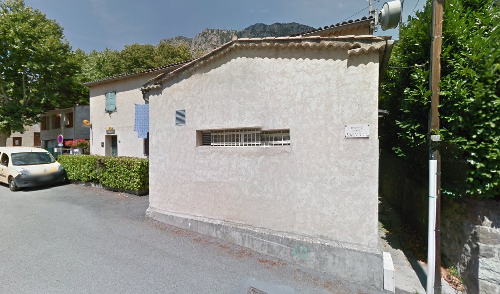 Retrouvez toutes les informations de contacts et horaires d&rsquo;ouverture pour La Poste Agence Communale ROQUESTERON Mairie situé à Roquesteron dans le département Alpes-Maritimes (06). Pour effectuer envoyer vos colis (colissimo, chronopost, suivi colis), une gestion bancaire (banque postal, French Bank), [&hellip;]