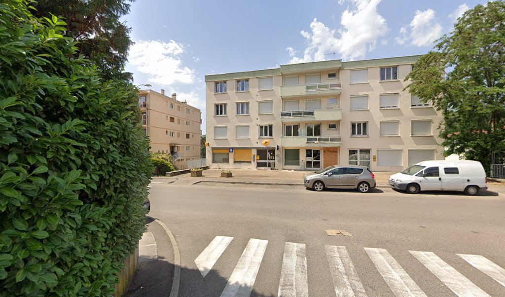 Retrouvez toutes les informations de contacts et horaires d&rsquo;ouverture pour La Poste RIVE DE GIER GRAND PONT situé à Rive de gier dans le département Loire (42). Pour effectuer envoyer vos colis (colissimo, chronopost, suivi colis), une gestion bancaire (banque [&hellip;]