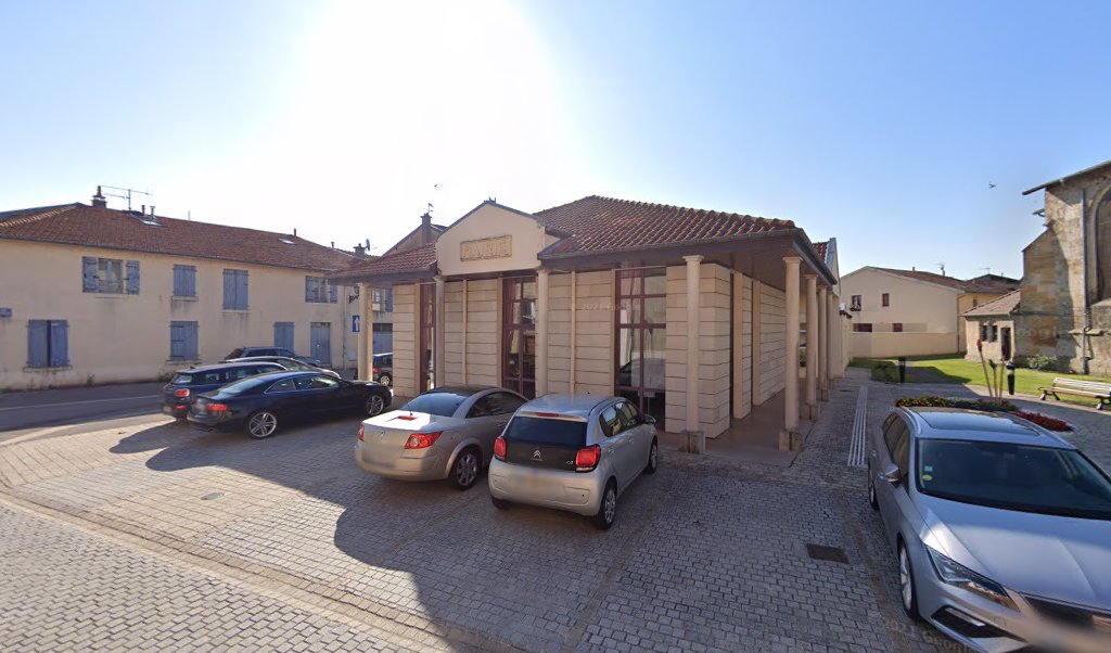 Retrouvez toutes les informations de contacts et horaires d&rsquo;ouverture pour La Poste Agence Communale LONGEVILLE EN BARROIS MAIRIE situé à Longeville en barrois dans le département Meuse (55). Pour effectuer envoyer vos colis (colissimo, chronopost, suivi colis), une gestion bancaire [&hellip;]
