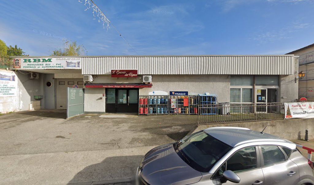 Retrouvez toutes les informations de contacts et horaires d&rsquo;ouverture pour Relais Pickup L EPICERIE DES VIGNES situé à Pennautier dans le département Aude (11). Pour effectuer envoyer vos colis (colissimo, chronopost, suivi colis), une gestion bancaire (banque postal, French Bank), [&hellip;]