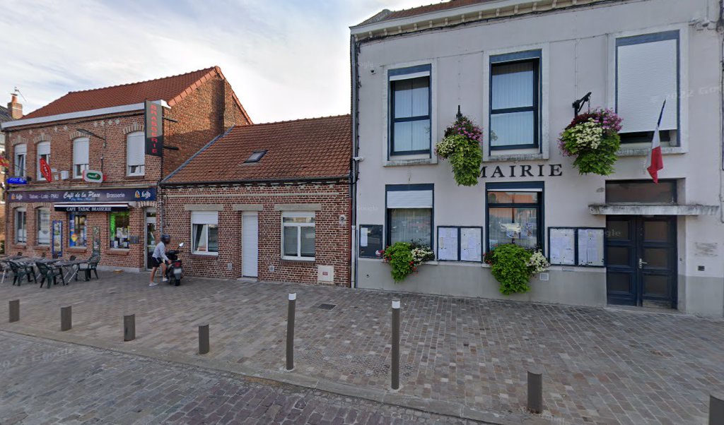 Retrouvez toutes les informations de contacts et horaires d&rsquo;ouverture pour Relais Pickup CAFE DE LA PLACE situé à Lestrem dans le département Pas-de-Calais (62). Pour effectuer envoyer vos colis (colissimo, chronopost, suivi colis), une gestion bancaire (banque postal, French Bank), [&hellip;]