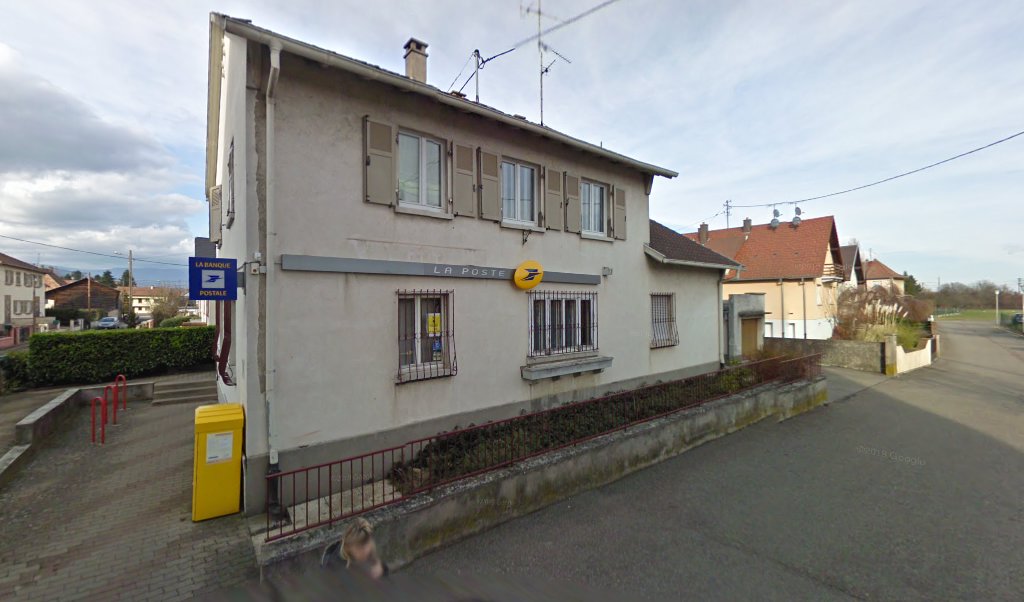 Retrouvez toutes les informations de contacts et horaires d&rsquo;ouverture pour La Poste BOLLWILLER situé à Bollwiller dans le département Haut-Rhin (68). Pour effectuer envoyer vos colis (colissimo, chronopost, suivi colis), une gestion bancaire (banque postal, French Bank), votre courrier (suivi [&hellip;]