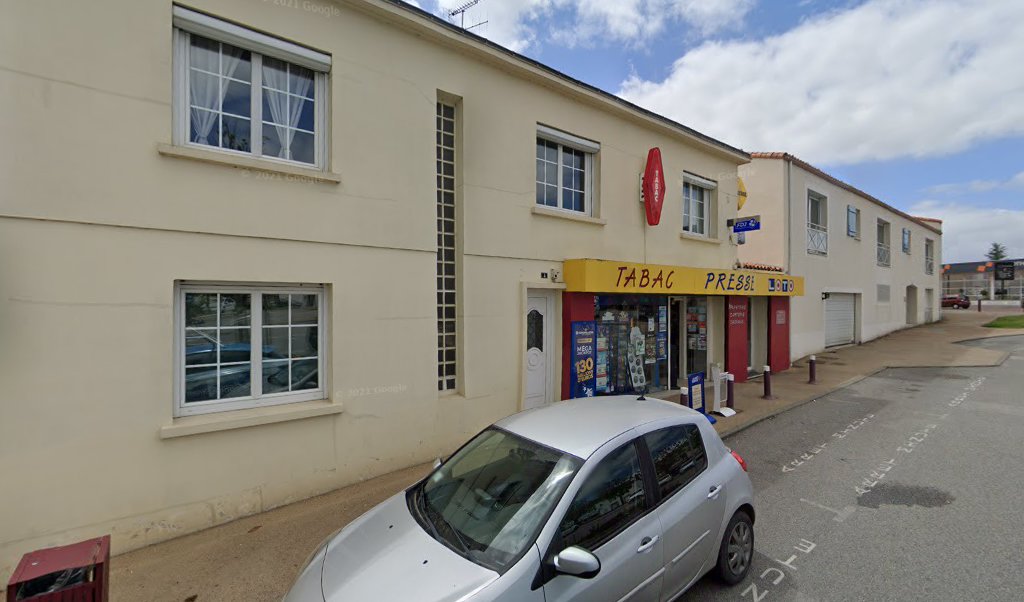 Retrouvez toutes les informations de contacts et horaires d&rsquo;ouverture pour La Poste Relais LA FERRIERE MARILICO situé à La ferriere dans le département Vendée (85). Pour effectuer envoyer vos colis (colissimo, chronopost, suivi colis), une gestion bancaire (banque postal, French [&hellip;]