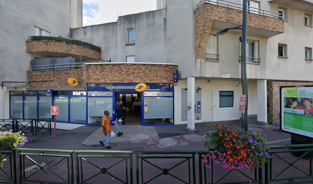 Retrouvez toutes les informations de contacts et horaires d&rsquo;ouverture pour La Poste BAGNEUX CHATEAUBRIANT situé à Bagneux dans le département Hauts-de-Seine (92). Pour effectuer envoyer vos colis (colissimo, chronopost, suivi colis), une gestion bancaire (banque postal, French Bank), votre courrier [&hellip;]