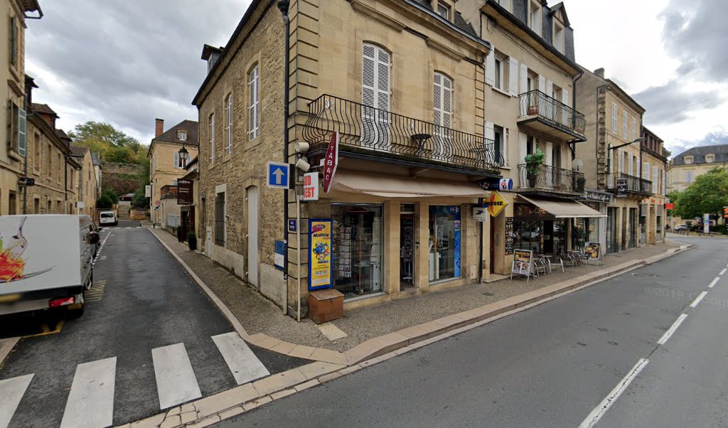 Retrouvez toutes les informations de contacts et horaires d&rsquo;ouverture pour La Poste Relais SARLAT L&rsquo;EDEN situé à Sarlat la caneda dans le département Dordogne (24). Pour effectuer envoyer vos colis (colissimo, chronopost, suivi colis), une gestion bancaire (banque postal, French [&hellip;]