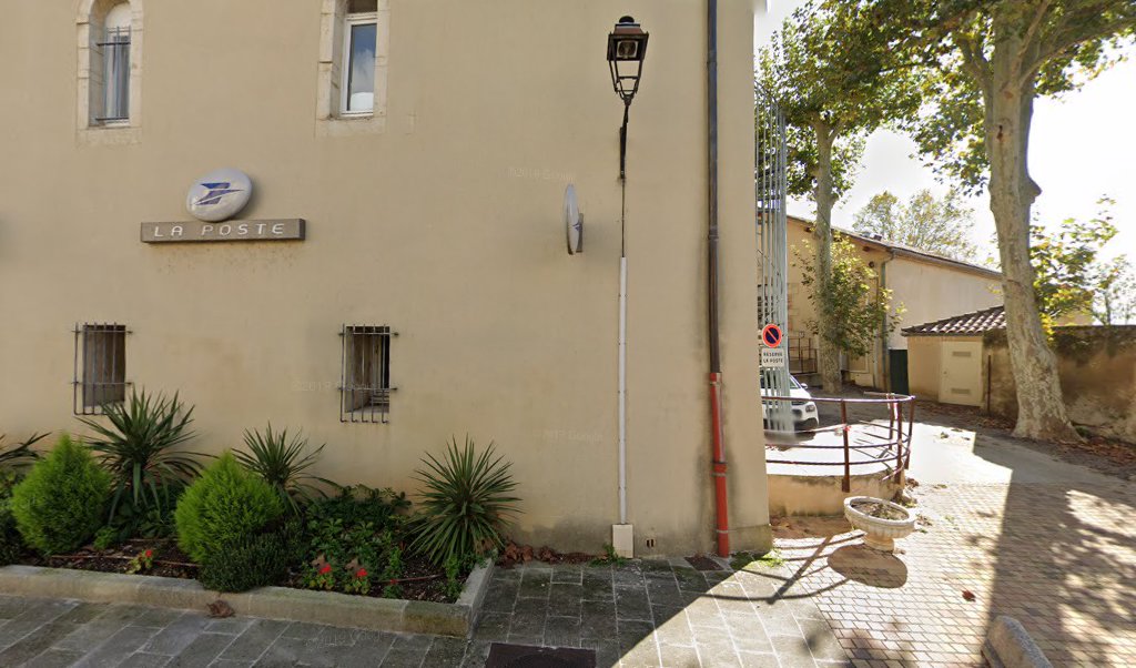 Retrouvez toutes les informations de contacts et horaires d&rsquo;ouverture pour La Poste BEAUMES DE VENISE situé à Beaumes de venise dans le département Vaucluse (84). Pour effectuer envoyer vos colis (colissimo, chronopost, suivi colis), une gestion bancaire (banque postal, French [&hellip;]