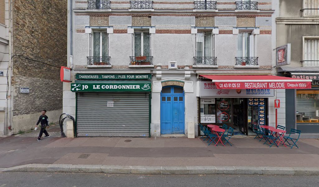 Retrouvez toutes les informations de contacts et horaires d&rsquo;ouverture pour Relais Pickup JO CORDONNERIE situé à Le raincy dans le département Seine-Saint-Denis (93). Pour effectuer envoyer vos colis (colissimo, chronopost, suivi colis), une gestion bancaire (banque postal, French Bank), votre [&hellip;]