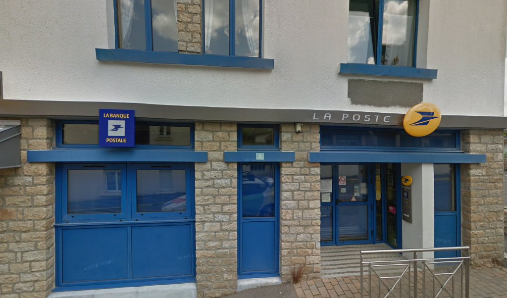 Retrouvez toutes les informations de contacts et horaires d&rsquo;ouverture pour La Poste CORAY situé à Coray dans le département Finistère (29). Pour effectuer envoyer vos colis (colissimo, chronopost, suivi colis), une gestion bancaire (banque postal, French Bank), votre courrier (suivi [&hellip;]