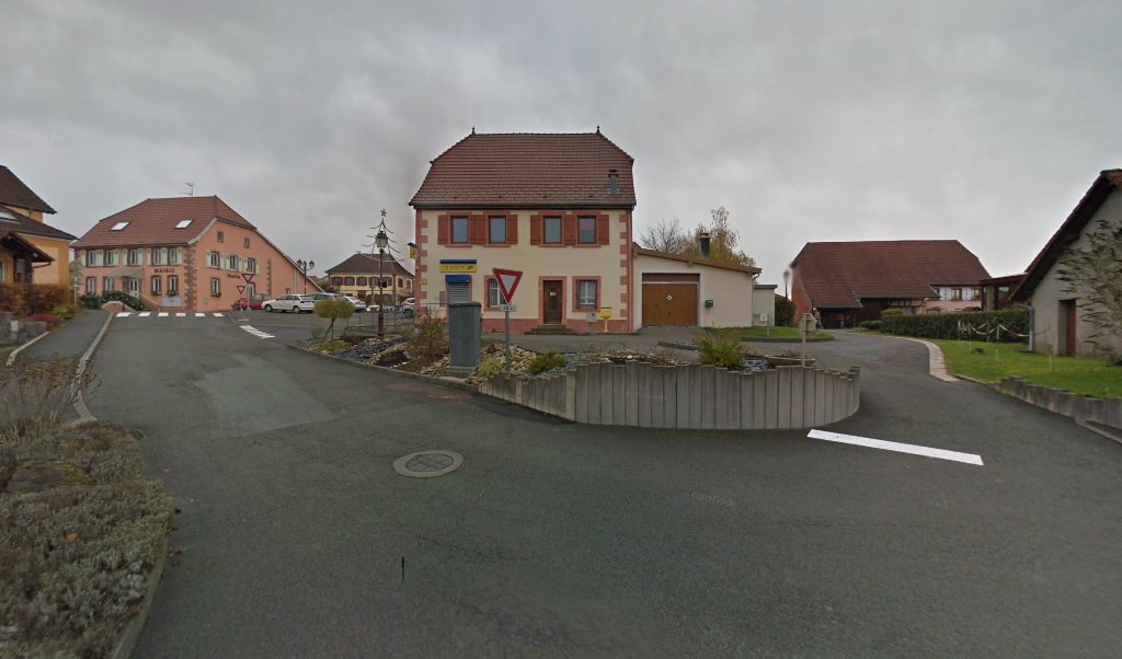 Retrouvez toutes les informations de contacts et horaires d&rsquo;ouverture pour La Poste BESSONCOURT situé à Bessoncourt dans le département Territoire de Belfort (90). Pour effectuer envoyer vos colis (colissimo, chronopost, suivi colis), une gestion bancaire (banque postal, French Bank), votre [&hellip;]