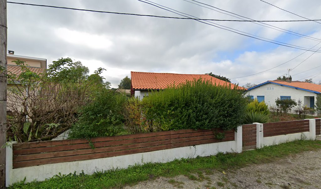 Retrouvez toutes les informations de contacts et horaires d&rsquo;ouverture pour La Poste Agence Communale ST MEDARD EN JALLES Mairie situé à St medard en jalles dans le département Gironde (33). Pour effectuer envoyer vos colis (colissimo, chronopost, suivi colis), une [&hellip;]