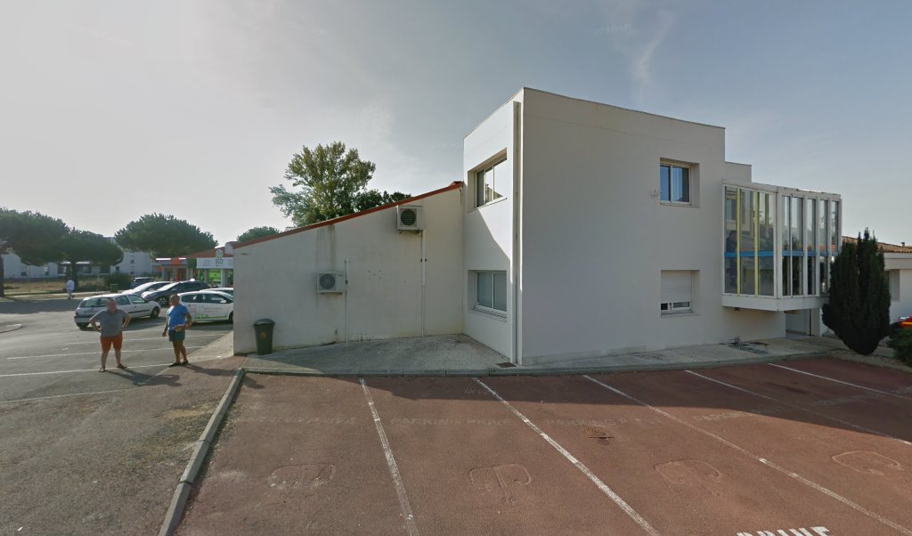Retrouvez toutes les informations de contacts et horaires d&rsquo;ouverture pour Relais Pickup COOP situé à Royan dans le département Charente-Maritime (17). Pour effectuer envoyer vos colis (colissimo, chronopost, suivi colis), une gestion bancaire (banque postal, French Bank), votre courrier (suivi [&hellip;]