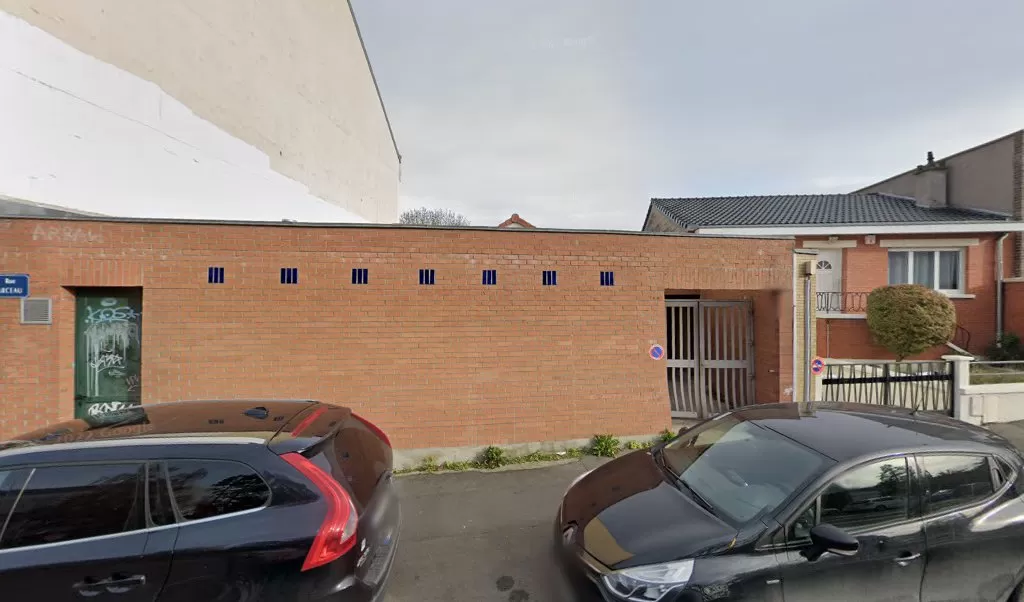 Retrouvez toutes les informations de contacts et horaires d&rsquo;ouverture pour Relais Pickup CARREFOUR CITY situé à Wasquehal dans le département Nord (59). Pour effectuer envoyer vos colis (colissimo, chronopost, suivi colis), une gestion bancaire (banque postal, French Bank), votre courrier [&hellip;]
