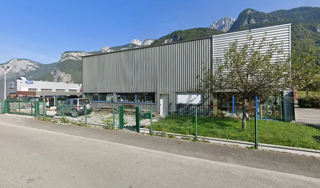 Retrouvez toutes les informations de contacts et horaires d&rsquo;ouverture pour Relais Pickup DOLCE STIL NOVO situé à Sallanches dans le département Haute-Savoie (74). Pour effectuer envoyer vos colis (colissimo, chronopost, suivi colis), une gestion bancaire (banque postal, French Bank), votre [&hellip;]