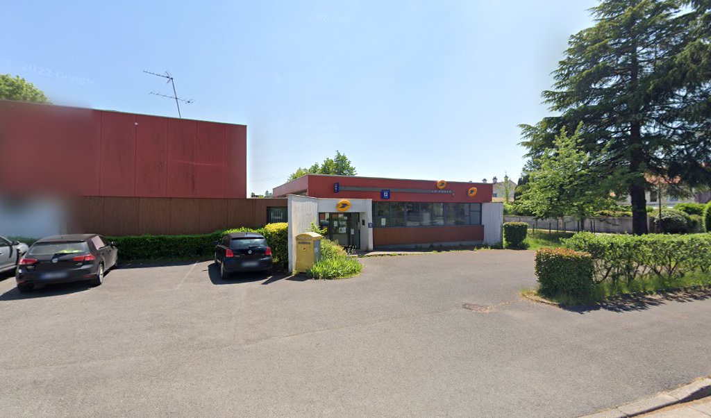 Retrouvez toutes les informations de contacts et horaires d&rsquo;ouverture pour La Poste NEUVIC situé à Neuvic dans le département Dordogne (24). Pour effectuer envoyer vos colis (colissimo, chronopost, suivi colis), une gestion bancaire (banque postal, French Bank), votre courrier (suivi [&hellip;]