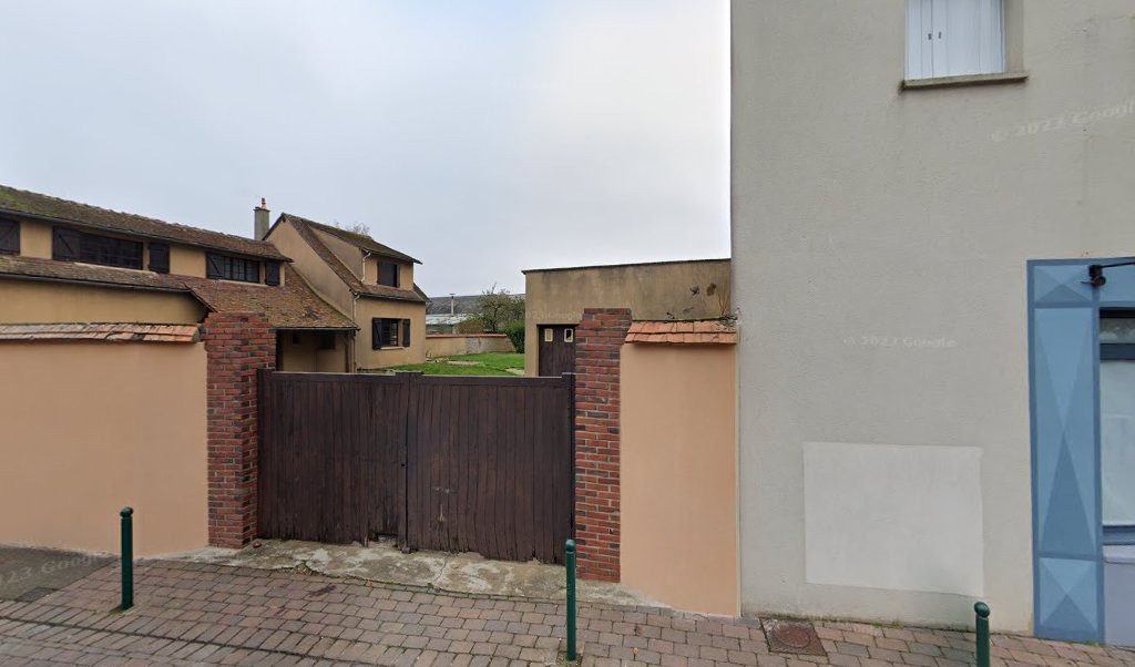 Retrouvez toutes les informations de contacts et horaires d&rsquo;ouverture pour La Poste CHAMPHOL situé à Champhol dans le département Eure-et-Loir (28). Pour effectuer envoyer vos colis (colissimo, chronopost, suivi colis), une gestion bancaire (banque postal, French Bank), votre courrier (suivi [&hellip;]