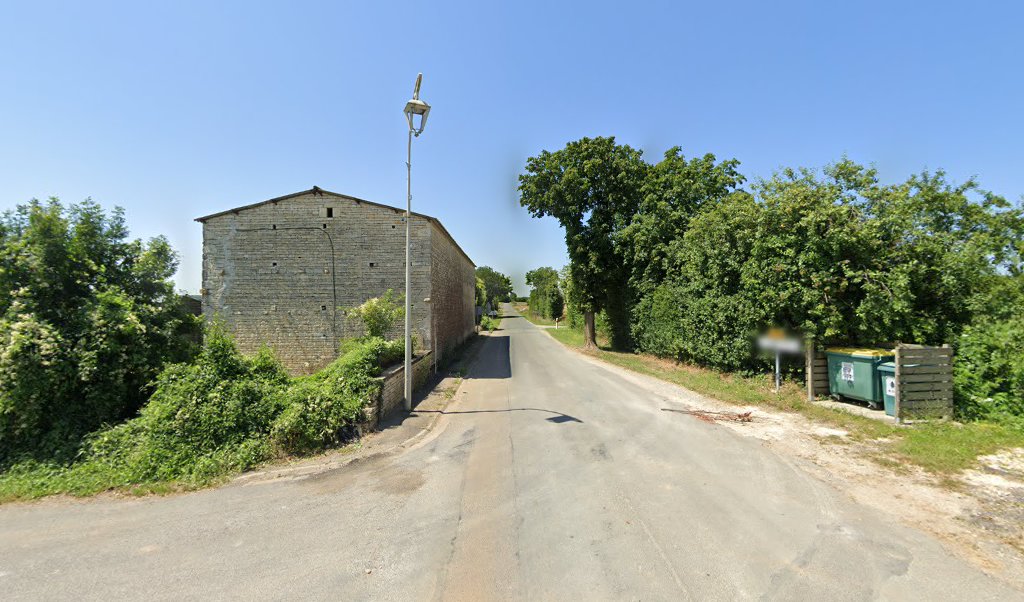Retrouvez toutes les informations de contacts et horaires d&rsquo;ouverture pour La Poste Relais CHIVES Buraliste situé à Chives dans le département Charente-Maritime (17). Pour effectuer envoyer vos colis (colissimo, chronopost, suivi colis), une gestion bancaire (banque postal, French Bank), votre [&hellip;]