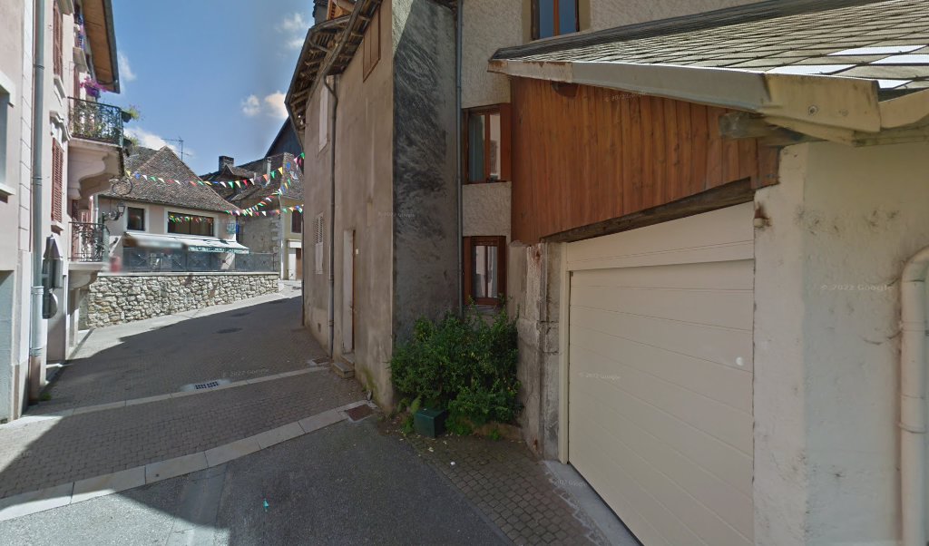 Retrouvez toutes les informations de contacts et horaires d&rsquo;ouverture pour La Poste Relais TABAC PRESSE DU CENTRE situé à Entre deux guiers dans le département Isère (38). Pour effectuer envoyer vos colis (colissimo, chronopost, suivi colis), une gestion bancaire (banque [&hellip;]