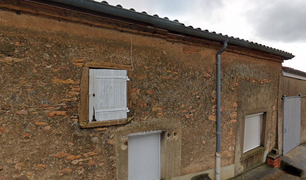 Retrouvez toutes les informations de contacts et horaires d&rsquo;ouverture pour La Poste Relais PIERRECLOS situé à Pierreclos dans le département Saône-et-Loire (71). Pour effectuer envoyer vos colis (colissimo, chronopost, suivi colis), une gestion bancaire (banque postal, French Bank), votre courrier [&hellip;]