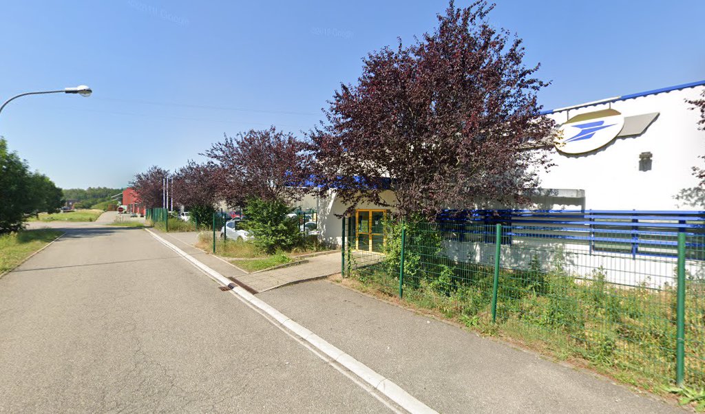 Retrouvez toutes les informations de contacts et horaires d&rsquo;ouverture pour Relais Pickup LA POSTE CARREPRO VIEUX THANN situé à Vieux thann dans le département Haut-Rhin (68). Pour effectuer envoyer vos colis (colissimo, chronopost, suivi colis), une gestion bancaire (banque postal, [&hellip;]