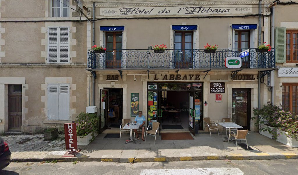Retrouvez toutes les informations de contacts et horaires d&rsquo;ouverture pour Relais Pickup HOTEL DE L ABBAYE situé à St savin dans le département Vienne (86). Pour effectuer envoyer vos colis (colissimo, chronopost, suivi colis), une gestion bancaire (banque postal, French [&hellip;]