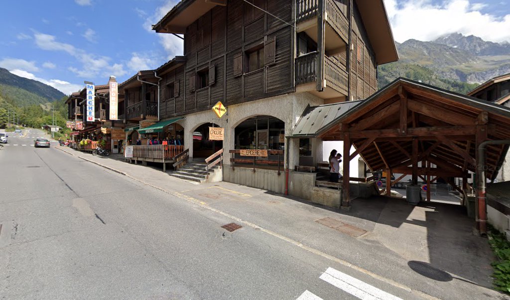 Retrouvez toutes les informations de contacts et horaires d&rsquo;ouverture pour Relais Pickup EPICERIE LE RACCARD situé à Argentiere dans le département Haute-Savoie (74). Pour effectuer envoyer vos colis (colissimo, chronopost, suivi colis), une gestion bancaire (banque postal, French Bank), votre [&hellip;]