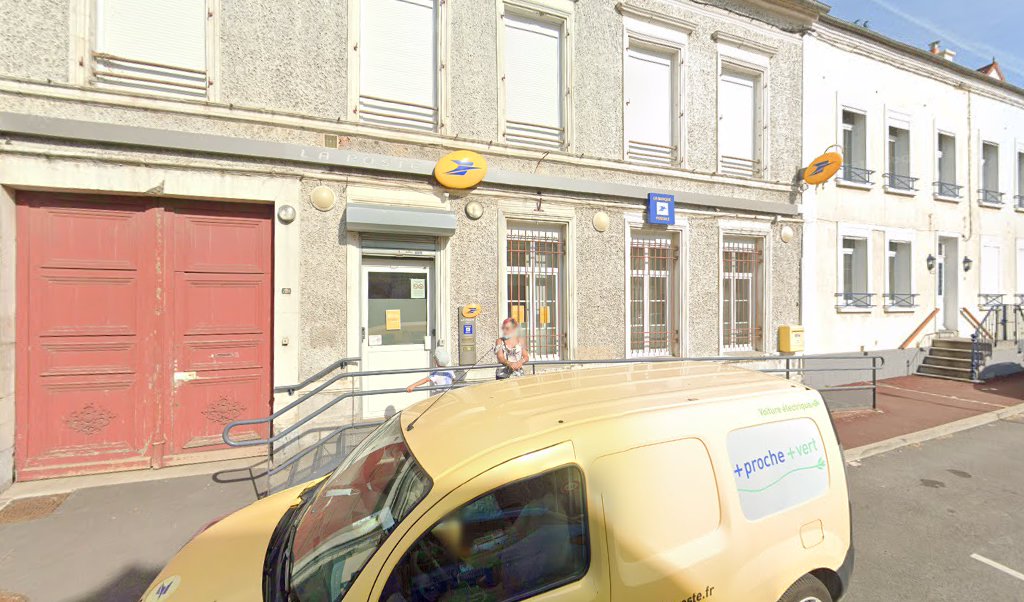 Retrouvez toutes les informations de contacts et horaires d&rsquo;ouverture pour La Poste ETREUX situé à Etreux dans le département Aisne (02). Pour effectuer envoyer vos colis (colissimo, chronopost, suivi colis), une gestion bancaire (banque postal, French Bank), votre courrier (suivi [&hellip;]