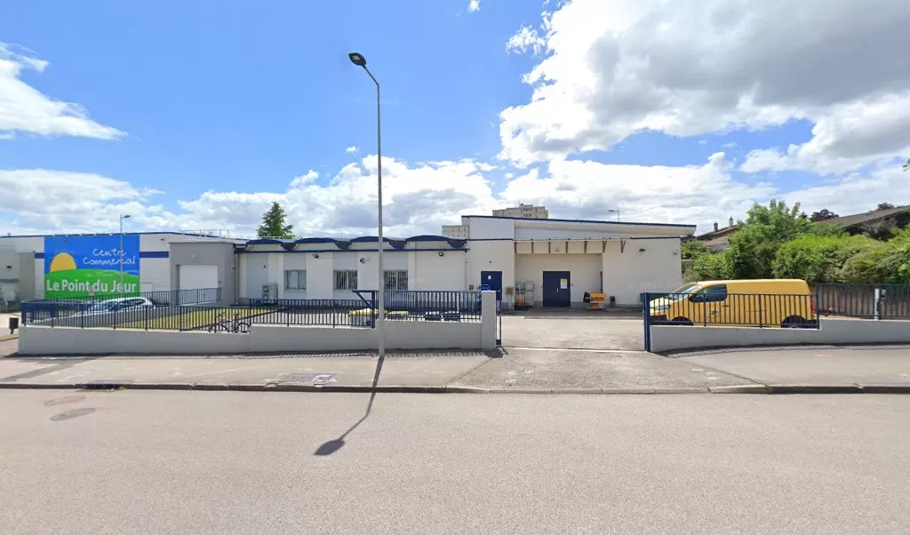 Retrouvez toutes les informations de contacts et horaires d&rsquo;ouverture pour La Poste Espace Clients Pro TALANT PDC1 situé à Talant dans le département Côte-d&rsquo;Or (21). Pour effectuer envoyer vos colis (colissimo, chronopost, suivi colis), une gestion bancaire (banque postal, French [&hellip;]