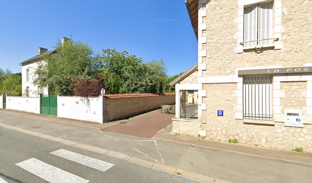 Retrouvez toutes les informations de contacts et horaires d&rsquo;ouverture pour La Poste VALDIVIENNE situé à Valdivienne dans le département Vienne (86). Pour effectuer envoyer vos colis (colissimo, chronopost, suivi colis), une gestion bancaire (banque postal, French Bank), votre courrier (suivi [&hellip;]