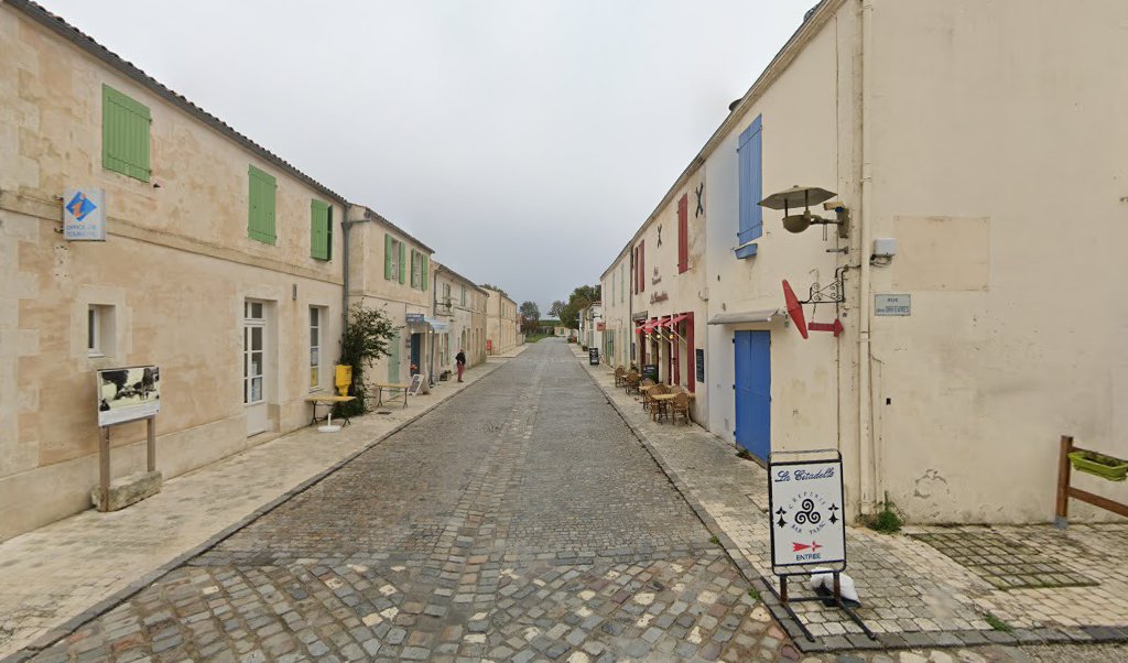 Retrouvez toutes les informations de contacts et horaires d&rsquo;ouverture pour La Poste Agence Communale HIERS BROUAGE Mairie situé à Hiers-brouage dans le département Charente-Maritime (17). Pour effectuer envoyer vos colis (colissimo, chronopost, suivi colis), une gestion bancaire (banque postal, French [&hellip;]