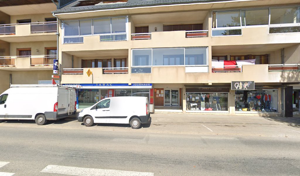 Retrouvez toutes les informations de contacts et horaires d&rsquo;ouverture pour Relais Pickup TABAC DU CENTRE situé à Baraqueville dans le département Aveyron (12). Pour effectuer envoyer vos colis (colissimo, chronopost, suivi colis), une gestion bancaire (banque postal, French Bank), votre [&hellip;]