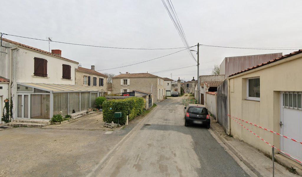 Retrouvez toutes les informations de contacts et horaires d&rsquo;ouverture pour La Poste Agence Communale NUAILLE D AUNIS Mairie situé à Nuaille d aunis dans le département Charente-Maritime (17). Pour effectuer envoyer vos colis (colissimo, chronopost, suivi colis), une gestion bancaire [&hellip;]
