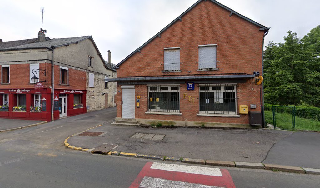 Retrouvez toutes les informations de contacts et horaires d&rsquo;ouverture pour La Poste Agence Communale AUBENTON MAIRIE situé à Aubenton dans le département Aisne (02). Pour effectuer envoyer vos colis (colissimo, chronopost, suivi colis), une gestion bancaire (banque postal, French Bank), [&hellip;]