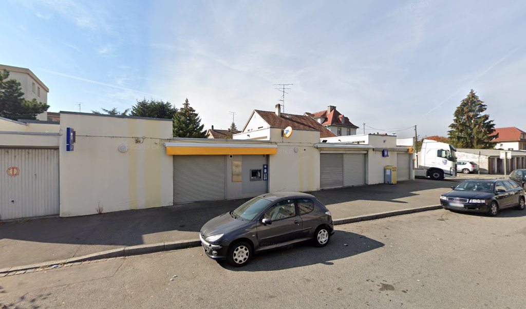 Retrouvez toutes les informations de contacts et horaires d&rsquo;ouverture pour La Poste MULHOUSE DROUOT situé à Mulhouse dans le département Haut-Rhin (68). Pour effectuer envoyer vos colis (colissimo, chronopost, suivi colis), une gestion bancaire (banque postal, French Bank), votre courrier [&hellip;]