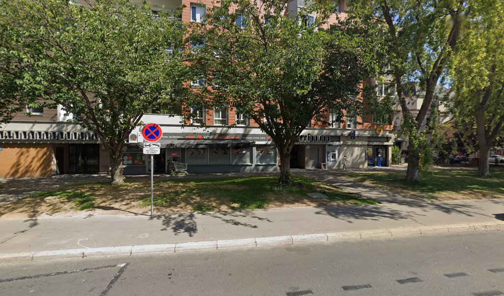 Retrouvez toutes les informations de contacts et horaires d&rsquo;ouverture pour La Poste CLICHY VENDOME situé à Clichy dans le département Hauts-de-Seine (92). Pour effectuer envoyer vos colis (colissimo, chronopost, suivi colis), une gestion bancaire (banque postal, French Bank), votre courrier [&hellip;]