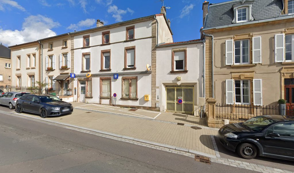 Retrouvez toutes les informations de contacts et horaires d&rsquo;ouverture pour La Poste HETTANGE GRANDE situé à Hettange grande dans le département Moselle (57). Pour effectuer envoyer vos colis (colissimo, chronopost, suivi colis), une gestion bancaire (banque postal, French Bank), votre [&hellip;]