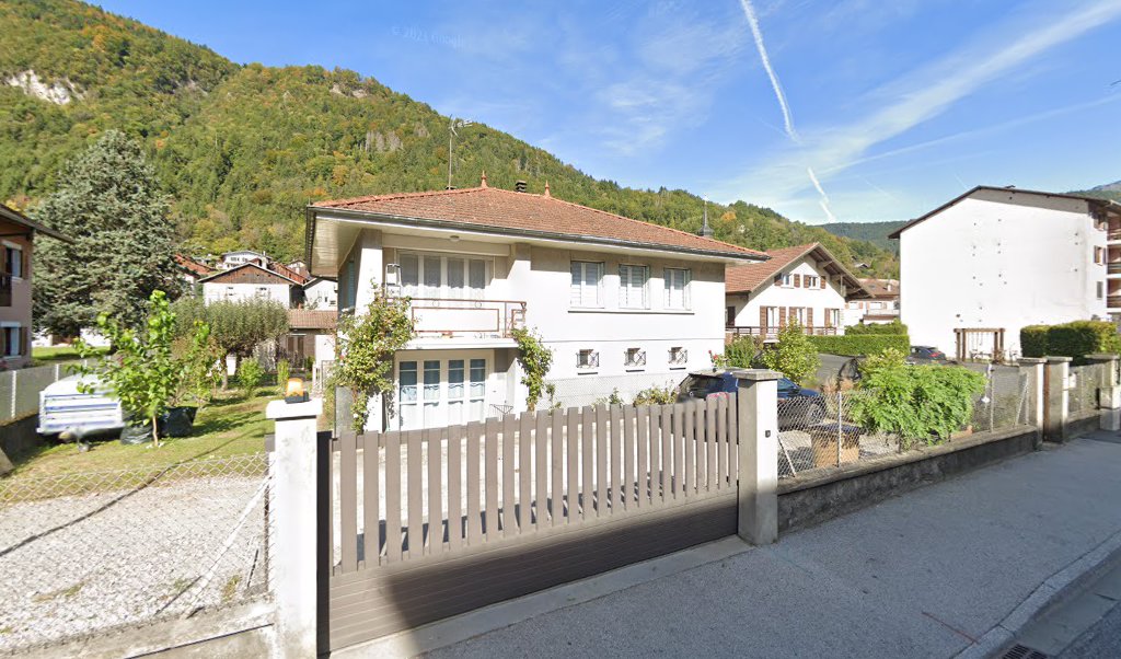 Retrouvez toutes les informations de contacts et horaires d&rsquo;ouverture pour Relais Pickup AFFAIRES A SUIVRE situé à Marignier dans le département Haute-Savoie (74). Pour effectuer envoyer vos colis (colissimo, chronopost, suivi colis), une gestion bancaire (banque postal, French Bank), votre [&hellip;]