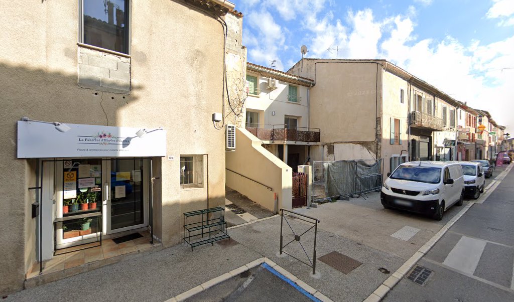 Retrouvez toutes les informations de contacts et horaires d&rsquo;ouverture pour Relais Pickup LA FABRIQUE D ETOILES FILANTES situé à Villelaure dans le département Vaucluse (84). Pour effectuer envoyer vos colis (colissimo, chronopost, suivi colis), une gestion bancaire (banque postal, French [&hellip;]