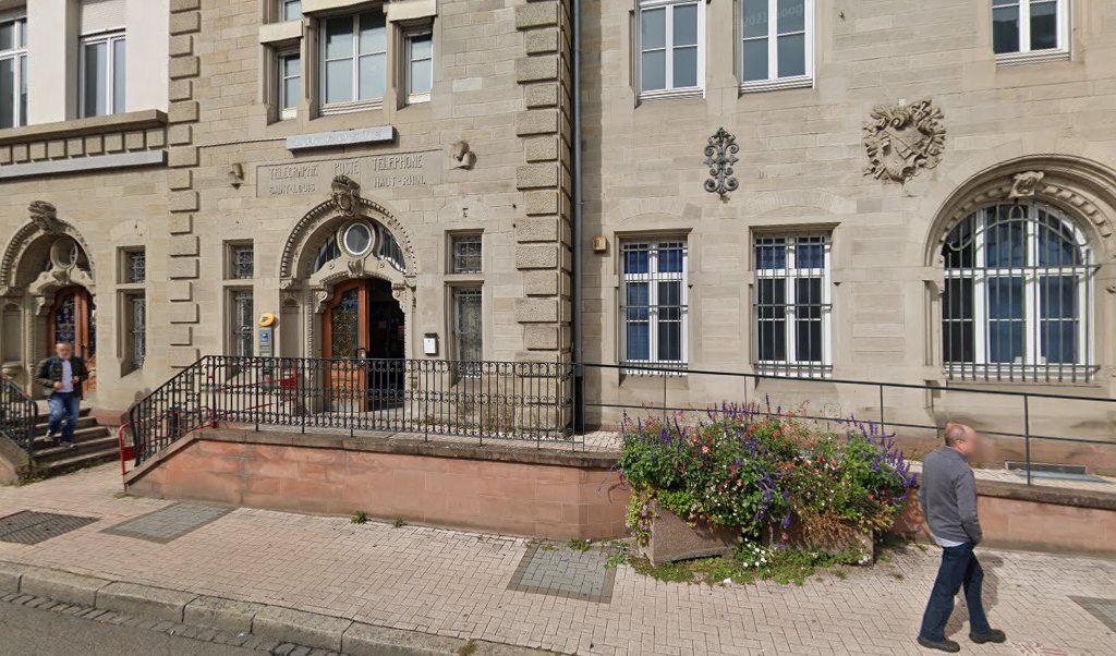 Retrouvez toutes les informations de contacts et horaires d&rsquo;ouverture pour La Poste SAINT LOUIS situé à St louis dans le département Haut-Rhin (68). Pour effectuer envoyer vos colis (colissimo, chronopost, suivi colis), une gestion bancaire (banque postal, French Bank), votre [&hellip;]