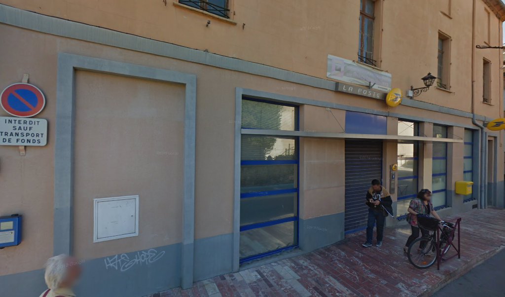 Retrouvez toutes les informations de contacts et horaires d&rsquo;ouverture pour La Poste PRADES situé à Prades dans le département Pyrénées-Orientales (66). Pour effectuer envoyer vos colis (colissimo, chronopost, suivi colis), une gestion bancaire (banque postal, French Bank), votre courrier (suivi [&hellip;]