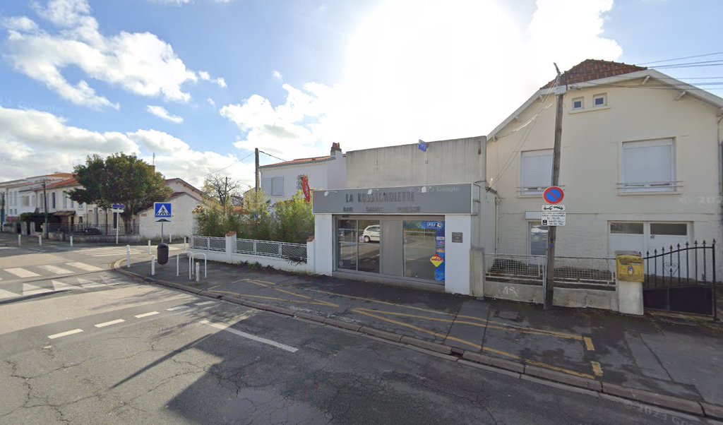 Retrouvez toutes les informations de contacts et horaires d&rsquo;ouverture pour Relais Pickup LA ROSSIGNOLETTE situé à La rochelle dans le département Charente-Maritime (17). Pour effectuer envoyer vos colis (colissimo, chronopost, suivi colis), une gestion bancaire (banque postal, French Bank), votre [&hellip;]